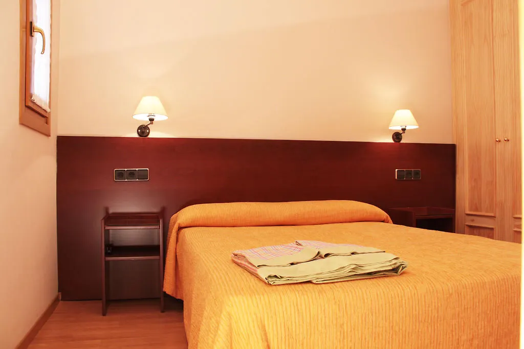 Apartaments Sol Solet Llivia 0*,